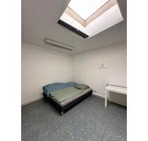 1 Zimmer zu vermieten, Bad und Küche gemeinschaftlich, WARM - Geisenfeld