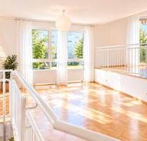 110 m² in Leonberg 2 Ebenen 2 BäderTerrasse + Balkon 2TG