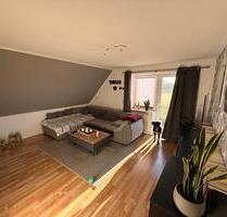 Helle Dachgeschosswohnung mit Balkon Gartenanteil u. Doppelgarge - Dötlingen