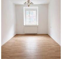 Großzügige 2 Zimmer Wohnung mit Wintergarten - Nürnberg Gibitzenhof