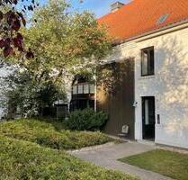 Stadtnahes Wohnen im Grünen:Sanierte 3-Zimmer Wohnung auf Gutshof - Köln Nippes