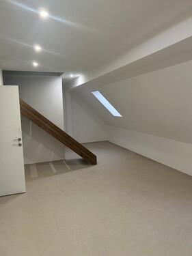 Foto - Wohnung in Dachgeschoss - 1.000,00 EUR Kaltmiete,