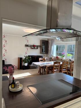 Foto - Helle und modern renovierte 3-ZKB Erdgeschosswohnung mit Terrasse