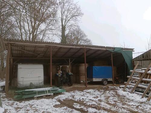 Foto - Trockene Stellplätze für Wohnwagen Wohnmobile