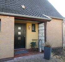 Kleines Einfamilien Haus freistehend zu verkaufen - Oldenburg Kreyenbrück