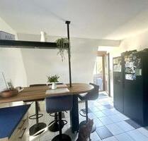 3-Zimmer-Wohnung 135 m² OG mit Balkon, Carport, Garten - Oldendorf