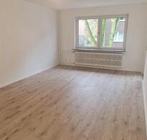 Direkt am Rhein! Renovierte 3-Zimmer-Wohnung mit Balkon zu vermieten! - Duisburg Laar