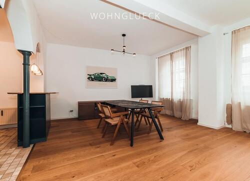 Foto - HOCHWERTIG MÖBLIERTE 2,5-ZIMMER- WOHNUNG AUGSBURGER INNENSTADT