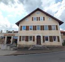 Ehemalige Apotheke mit zwei getrennten Wohneinheiten - Hofheim in Unterfranken