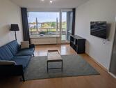 Foto - 2-Zimmer Wohnung mit Balkon in Düsseldorf-Lörick – mit Möbe