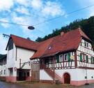 Foto - Zwei Häuser, ein Preis – renoviertes Fachwerk + 50er-Jahre-Haus
