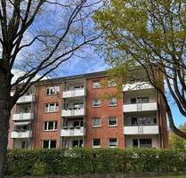 +++ nur 1.400 m bis zum Südermarkt - 4-Zimmer-Etagenwohnung mit Balkon und Stellplatz - Garage optional +++ - Flensburg