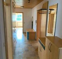 Für Handwerker 4,5 EG, + 1,5 Einliegerwohnung, Garage, Garten etc - Grettstadt