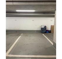 Garage Auto , Motorrad Stellpatz . - München Bogenhausen