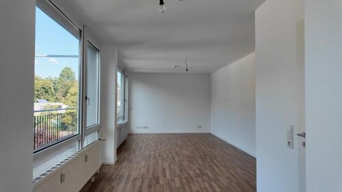 Foto - Große 1-Zimmer-Wohnung mit Balkon zur Miete in Köln Dellbrück!