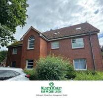 Schöne 3 Zimmerwohnung mit Balkon und Stellplatz - Itzehoe