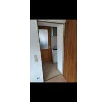 Einzimmerwohnung WC+Dusche+Küche ab sofort in Herborn-Seelbach