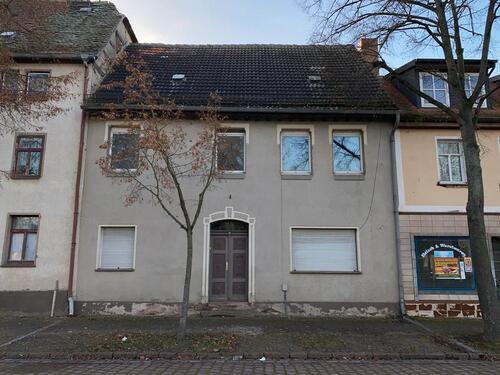 Foto - 8 Zimmer Mehrfamilienhaus, Wohnhaus zum Kaufen in Südliches Anhalt