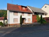 Foto - Einfamilienhaus mit Scheune und Garage Renovierungsbedürftig
