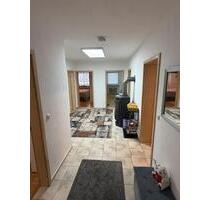 5 Zimmer Wohnung in tegernheim zu vermieten mit Riese Balkon