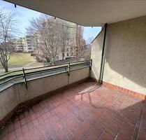 So viel Platz! 4 Zimmer mit Balkon und mit riesigem Wohnzimmer - Neuried