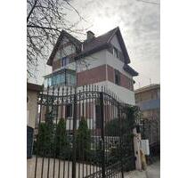 Haus în Ploiești zu verkaufen - 360.000,00&nbsp;EUR Kaufpreis, ca.&nbsp; 310,00&nbsp;m&sup2; in Frankfurt am Main (PLZ: 60594) Sachsenhausen