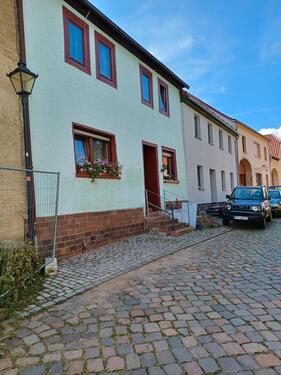 Foto - Haus mit Garten, 120 qm, 3,5 ZKB, viel Potenzial, provisionsfrei