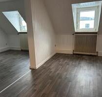 80 qm DG Wohnung im 5 Parteien Haus Stadtnah zu vermieten - Iserlohn