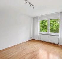 2 Zimmerwohnung 1 Obergeschoss mit Balkon und Tiefgarage - Berlin Steglitz-Zehlendorf