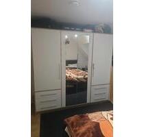 2 Zimmer Wohnung Ostring - 750,00&nbsp;EUR Kaltmiete, ca.&nbsp; 45,00&nbsp;m&sup2; in Kiel (PLZ: 24143) Gaarden-Ost