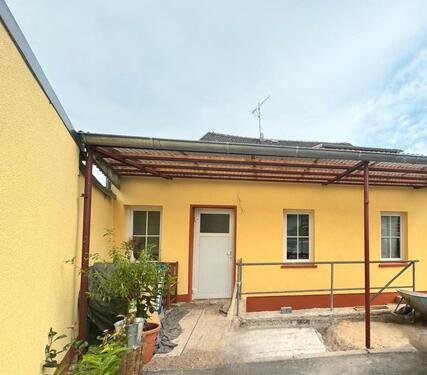 Foto - Erdgeschoss, Terrasse, ruhige Lage – Ihre 3-Raumwohnung !