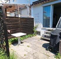 WG 1-3 Zimmer Reihenhaus in ruhiger Lage - Haus mit Garten - Reutlingen Sondelfingen