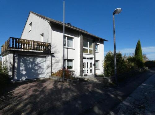 Foto - Ein- Zweifamilienhaus in Rüthen, OT Kallenhardt