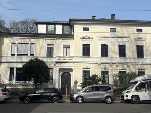 Foto - Repräsentative Altbauwohnung mit separatem Apartment