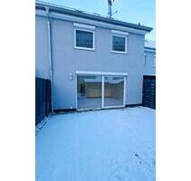 Modernes Reihenhaus in Lübeck - 5 Zimmer, Terasse & Garten