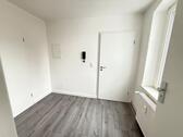 Foto - Helle 2-Zimmer-Wohnung (ca. 52 m²) in ruhiger Lage nahe Elbe MD