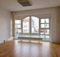 Moderne Büro- oder Praxisfläche in gut sichtbarer Lage von Berlin-Weißensee!