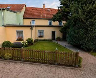 Reihenendhaus EFH 4 Zimmer mit Garten Garage gr. Nebengebäude GRM - Grimma