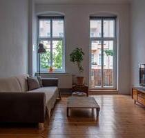 Altbau mit Balkon, Stuck und Dielen im Samariterviertel - Berlin Friedrichshain-Kreuzberg