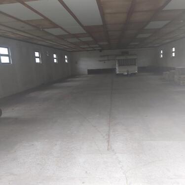 Foto - Lagerhalle zu verpachten im Gewerbegebiet