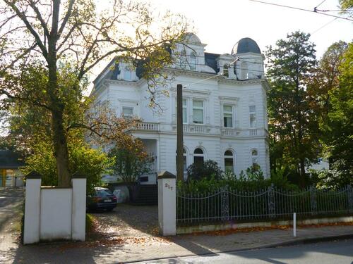Foto - 2 Zi.- exkl. DG-Whg. in weißer Villa, 42719 Solingen-Wald