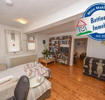 Dietz: Gemütliche 2-3 Zimmer Wohnung mit Einbauküche Hofnutzung im Herzen von Schaafheim!