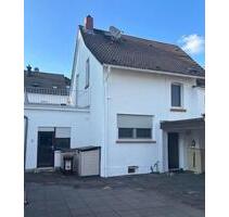 VON PRIVAT! Modernes freistehendes EFH in zentraler Lage - Rüsselsheim am Main