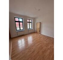 Sehr schöne 2-Raum-Wohnung, Fahrstuhl vorhanden - Neustrelitz