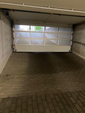 Foto - Bad Dürrheim Garage mit Tor in einer Tiefgarage