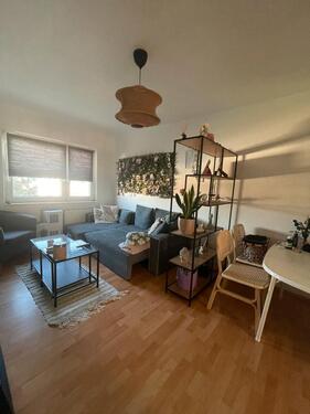 Foto - 2-Zimmer Wgh. + Balkon *UNTERMIETE 3 MONATE*