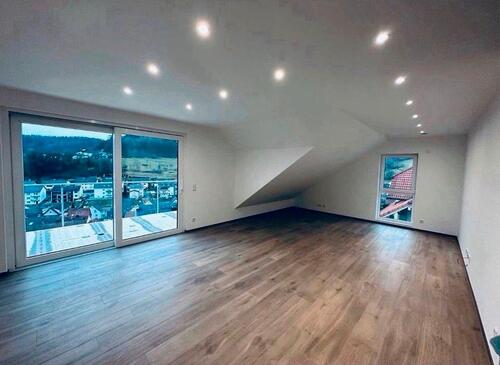 Foto - Dachgeschoss 4 Zimmer Wohnung in ruhiger Lage in Breuberg