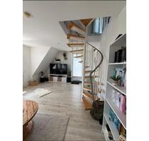 Helle 2 Zimmer Maisonette-Wohnung in Neuhaus zu vermieten - Holzminden