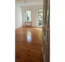 Attraktive 3 Zimmer Altbau Wohnung in Tempelhof - Berlin Tempelhof-Schöneberg