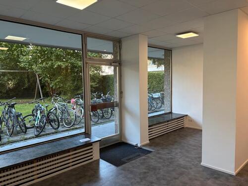 Foto - Ladengeschäft Büro in Oberschleißheim